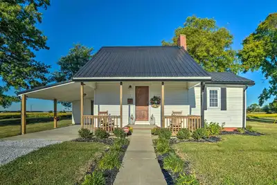 Image de Lovely Pembroke Retreat w/ Beautiful Patio!