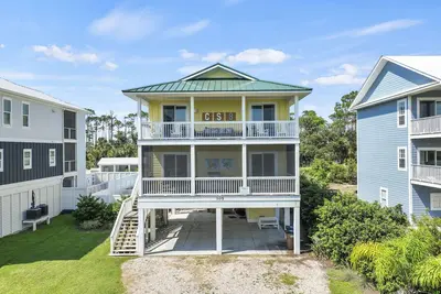 Image de TipSea Turtle: Charming 4 Bedroom Home- Sleeps 10, Pet Friendly!
