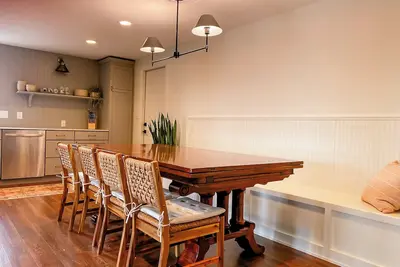 Image de Relax and Reconnect: Spacious 4-Bedroom Retreat - Minutes from Downtown Geneva