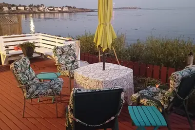 Image de Romantic Waterfront apartment. Sunrises/Sunsets from Deck.