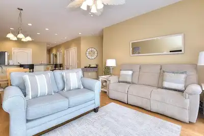 Image de Beautiful, 3br/2ba Oceanview Condo-Pool-Elevator-Hot Tub-Sleeps9