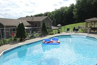 Image de Under 5 minutes to All Star Village with heated in-ground pool