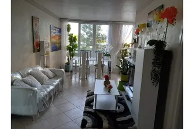 Image de Appartement 3 chambres proche de Paris des lacs et de la foret.