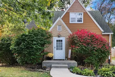 Image de Cozy Cottage in Terre Haute