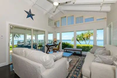 Image de Waterfront home on Hutchinson Island 1/2 mile from the beach