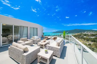Image de Stunning Two Bedroom Apartment With Ocean Views