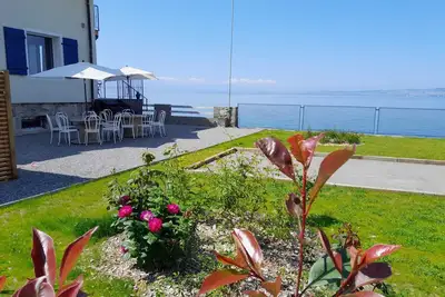 Image de Villa de charme avec accès lac