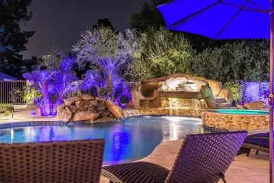 Image de HÓZHÓ on the Course | Pool | Tennis | Pickleball