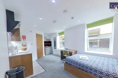 Image de Victoria House - Queen Studio by CovStays