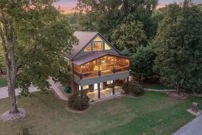 Image de Rock and Roll River House