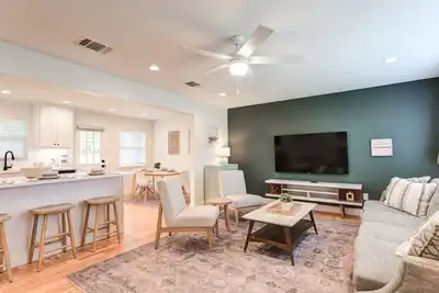 Image de Hendrix House - 2br\/2ba - Dog Friendly!