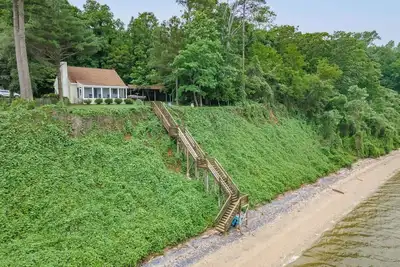 Image de Riverfront Cottage w\/ Private Beach Near Wmsburg