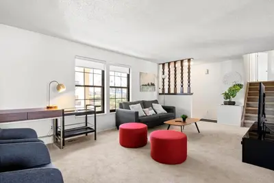 Image de Centralized 3bd\/3bath Home: Dia\/Hwy\/3ntertainment!
