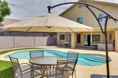 Image de Spacious Scottsdale Retreat w/ Outdoor Oasis!