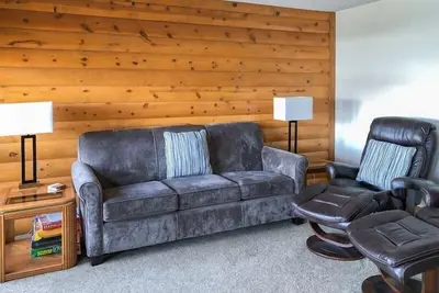 Image de Loan Oak Point 04 - A Vintage Lake Vacation!