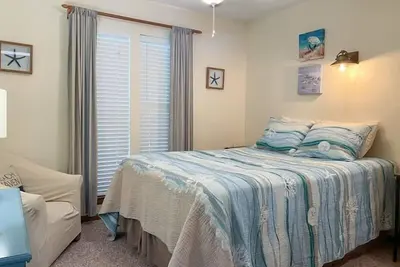 Image de Lone Oak Point 29 - A Vintage Lake Vacation!