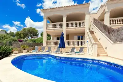 Image de Attractive Villa, A/C, Private Pool, Roof Terrace with Amazing Sea Views, 100m to Golf Club & Beach