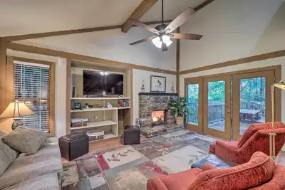 Image de Ski Resort Cabin w/ Deck in Beech Mountain!