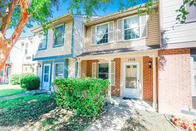 Image de The Hampton Homestead | Coliseum Central