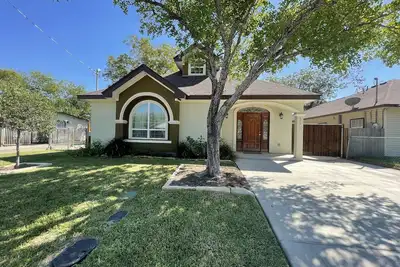 Image de A luxury, 3-bedroom home mins away from the San Jose Missions