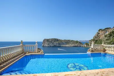 Image de Belle maison de vacances privée avec piscine privée, Wifi, climatisation, Tv, patio et parking