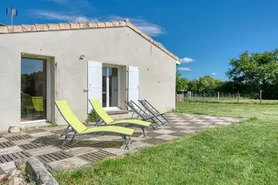 Image de Magnifique maison de vacances pour 6 personnes avec Wifi, Tv, terrasse, animaux admis et parking