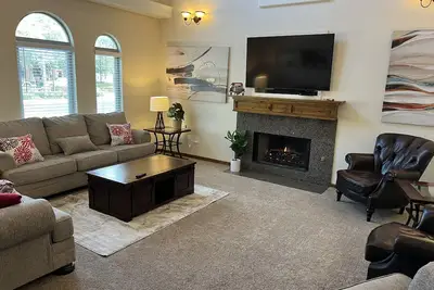 Image de August Dates Available! Perfect spot for Ttu Move In!