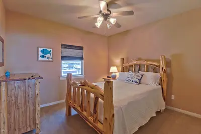 Image de Lakefront Breezy Bungalow in Granbury