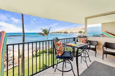 Image de Simply Amazing Oceanfront Condo! Milowai 310