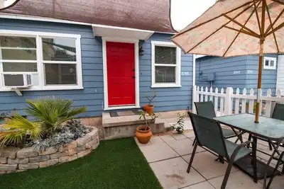 Image de Cute and clean 1 bed/1 bath beach cottage with A/C