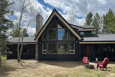 Image de Paradise in Island Park! -Best location in Island Park 22 Miles from Yellowstone