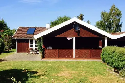 Geräumiges und Strandnahes Ferienhaus für 4 Personen