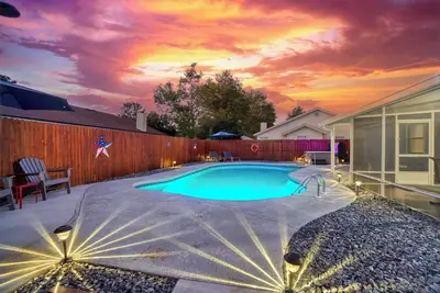 Image de ~Ol' Glory_Sleeps 13_Heated Pool by Nas Jax~
