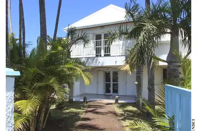 Image de Villa de luxe, 3 chambres, 2 salles de bain, piscine privée