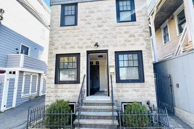 Image de Hot Pad/Downtown Newport/Harbor View