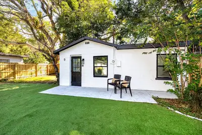 New Beach Cozy Bungalow 2b/1b/7Mins-beach&downtown