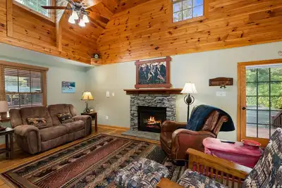 Image de 2 Master Suites - Clean - Cozy - WiFi - Elk - Covered Porch - ezAccess - 5 Stars