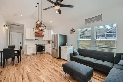 Image de Newly Renovated 3br 2bth Home Near Downtown