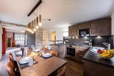 Image de Exklusive Fewo Drachleck mit 3 Schlafzimmern & Panoramabergblick in Bester Lage
