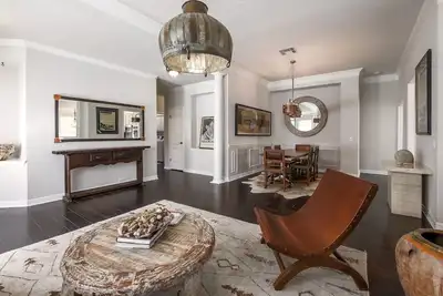 Image de Lovely 4 Bed 2 Bath with Private Backyard Pool!