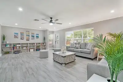 Image de Oversized Pet-Friendly 3/2 Near Marina & Delray wKing Bed