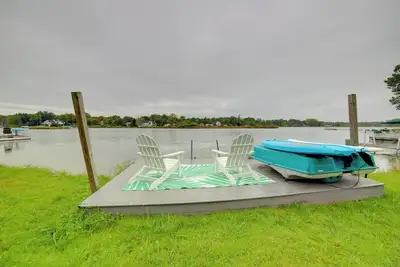 Image de Homey Lakefront Escape w\/ Boat Dock, Fire Pit