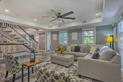 Image de Stunning South Fallsburg Home w/ Pool & Deck!