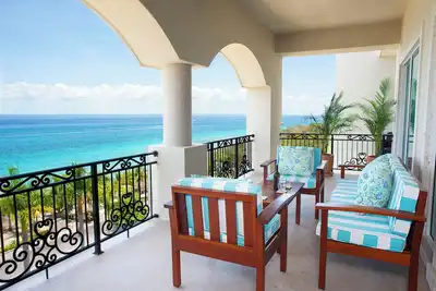 Image de Ranked #1 Resort in Cozumel by Us News. Beach front, Unobstructed Caribbean Sea