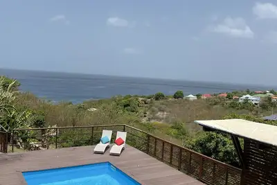 Image de Villa De L'Anse - Bas De Villa Avec Vue Sur Mer