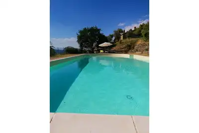 Image de Joli appartement pour 4 personnes avec piscine, Wifi, Tv, balcon et parking