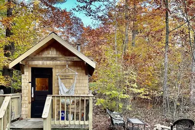 Image de Tiny House-100 acres Kayaks/Canoes/Paddleboards/trails/Axe Throwing/pizza oven