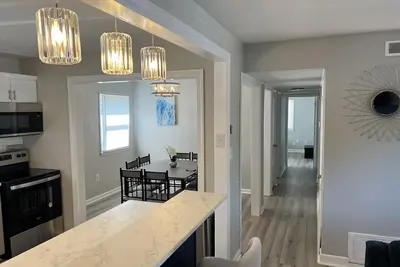 Image de The Welcoming Winston | 3br Cozy Home & Pool Table