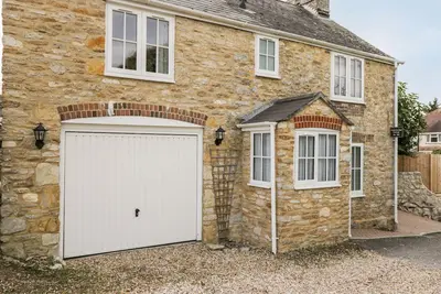 Fisherbridge Cottage, family friendly, with open fire in Weymouth
