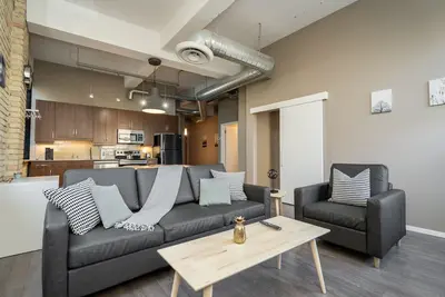 Image de (201) Exchange District Marvellous Warehouse Loft + 2 Bedrooms (133)